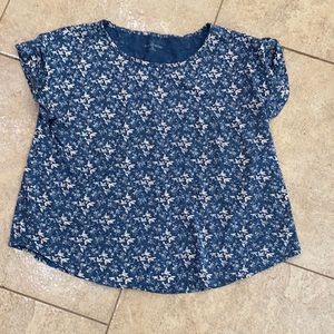 LL Bean short sleeved top